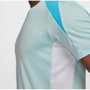 $45 Nike Strike Dri-Fit Short Sleeve Training Running Gym Top FN2399 Size Medium